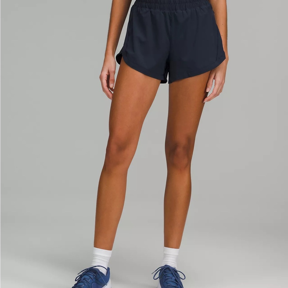 Lululemon tracker 3” shorts